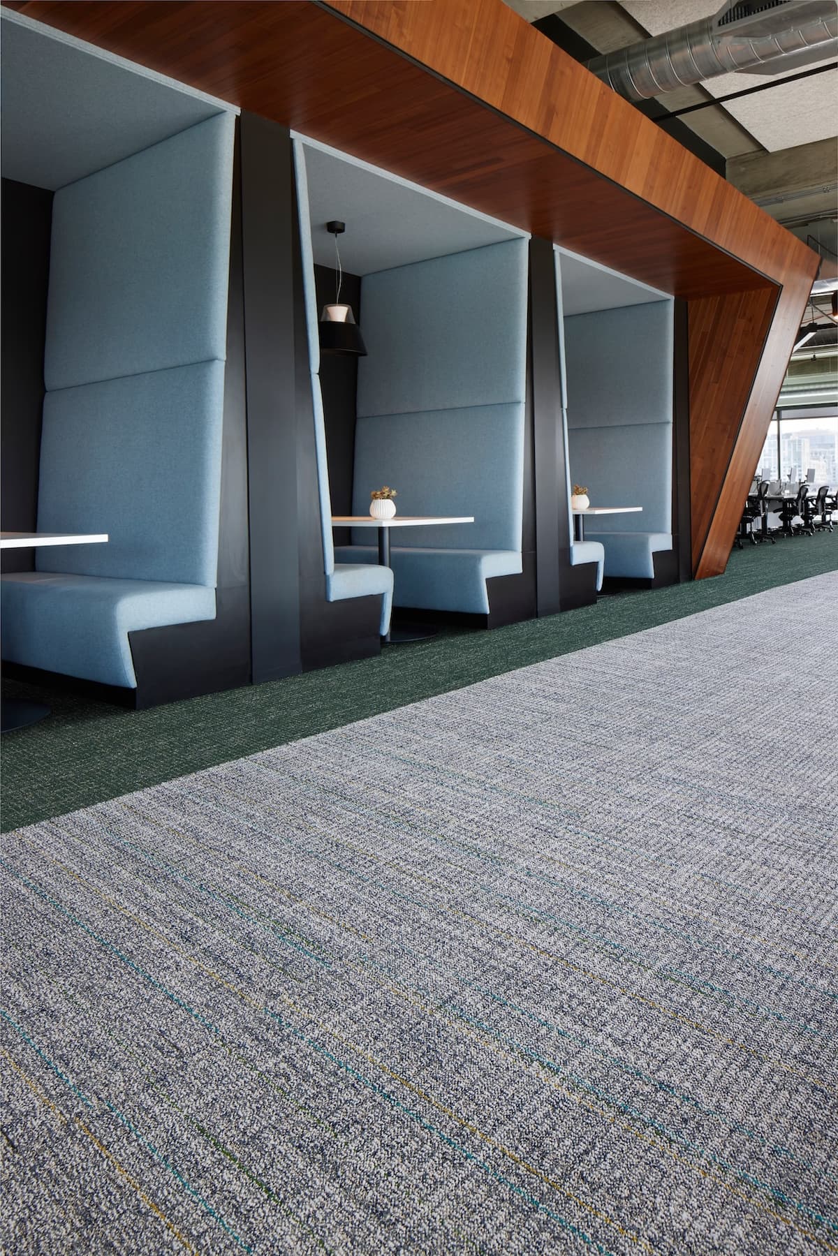 Réalisation moquette banque et entreprise